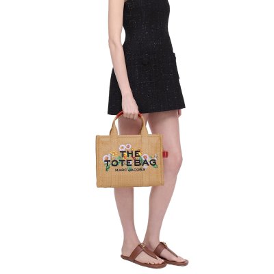 THE DAISY WOVEN MEDIUM TOTE BAG